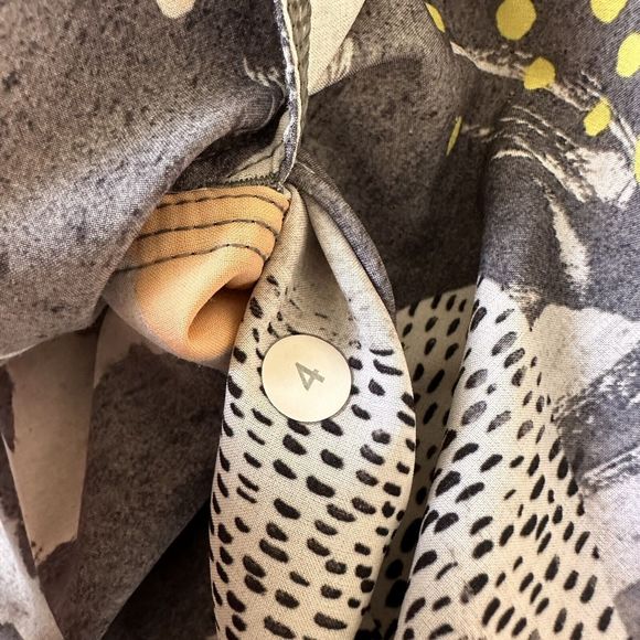 Lululemon Om Pant Mini Art Pop White Multi / Slate size 4 Joggers Fold Over - Picture 6 of 6